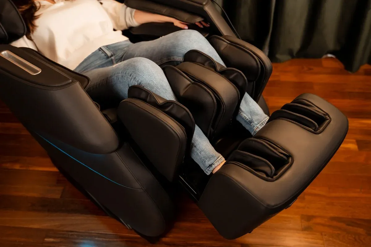 Massage mit Luftkissen und Rollen